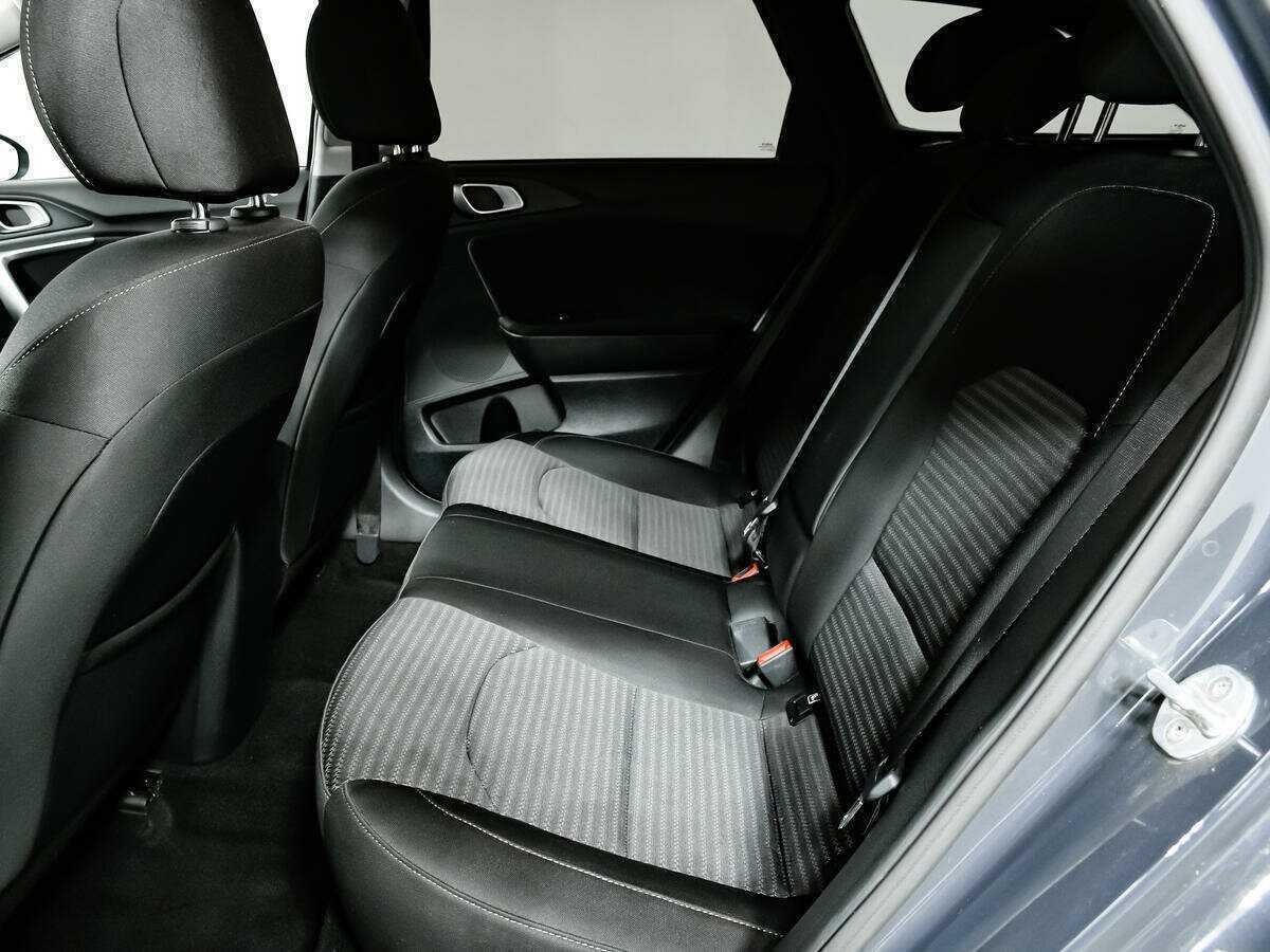 Б/У Киа Сид 2022 года. Фото: #11