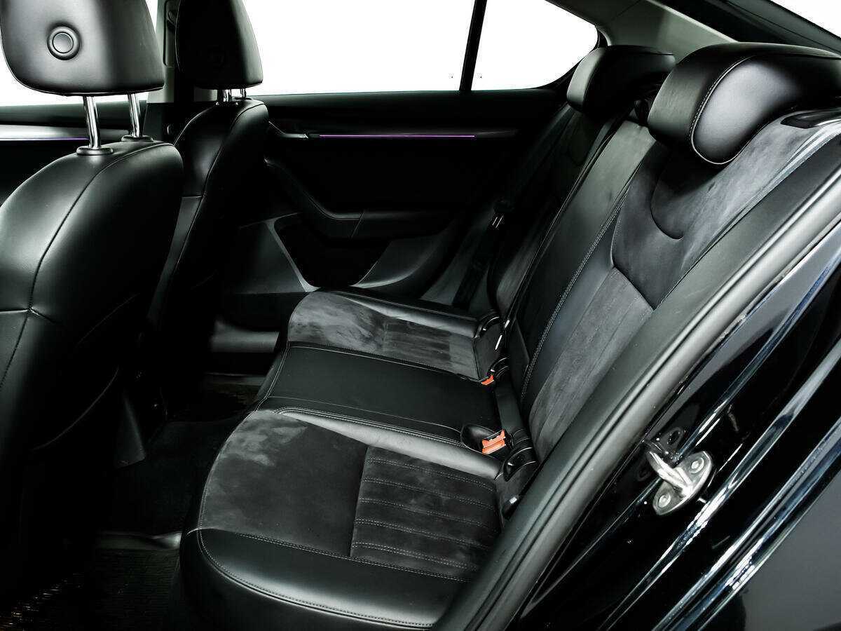 Б/У Шкода Октавия 2017 года. Фото: #11