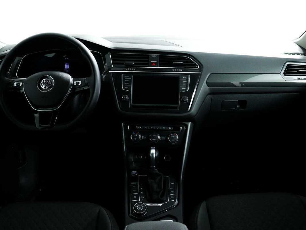 Б/У Фольксваген Тигуан 2016 года. Фото: #10