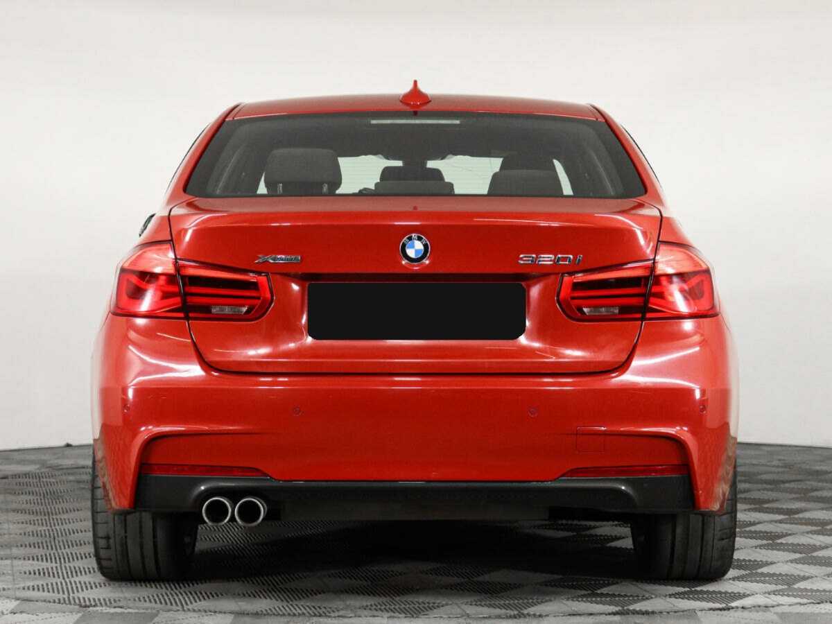 BMW 3 серии 2018 года с пробегом. Фото: #3