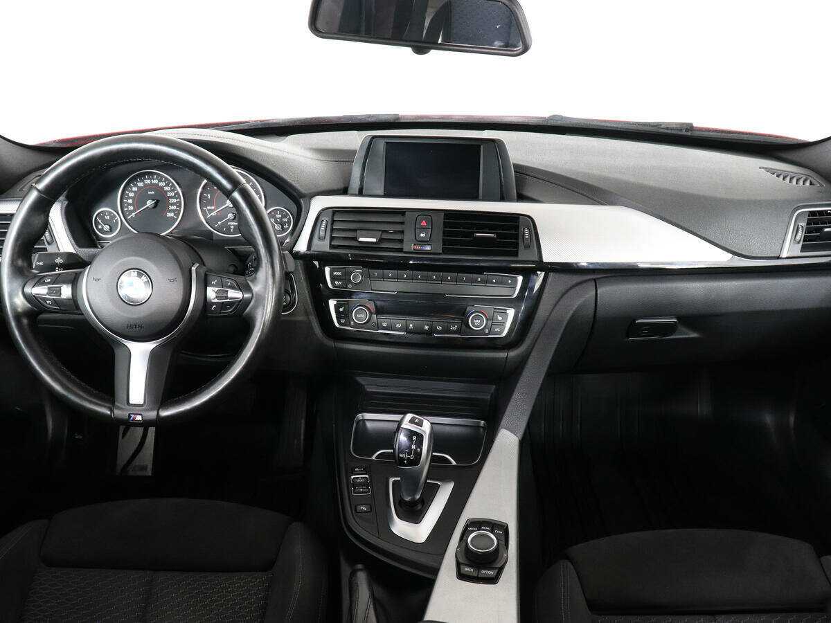 BMW 3 серии 2018 года с пробегом. Фото: #10