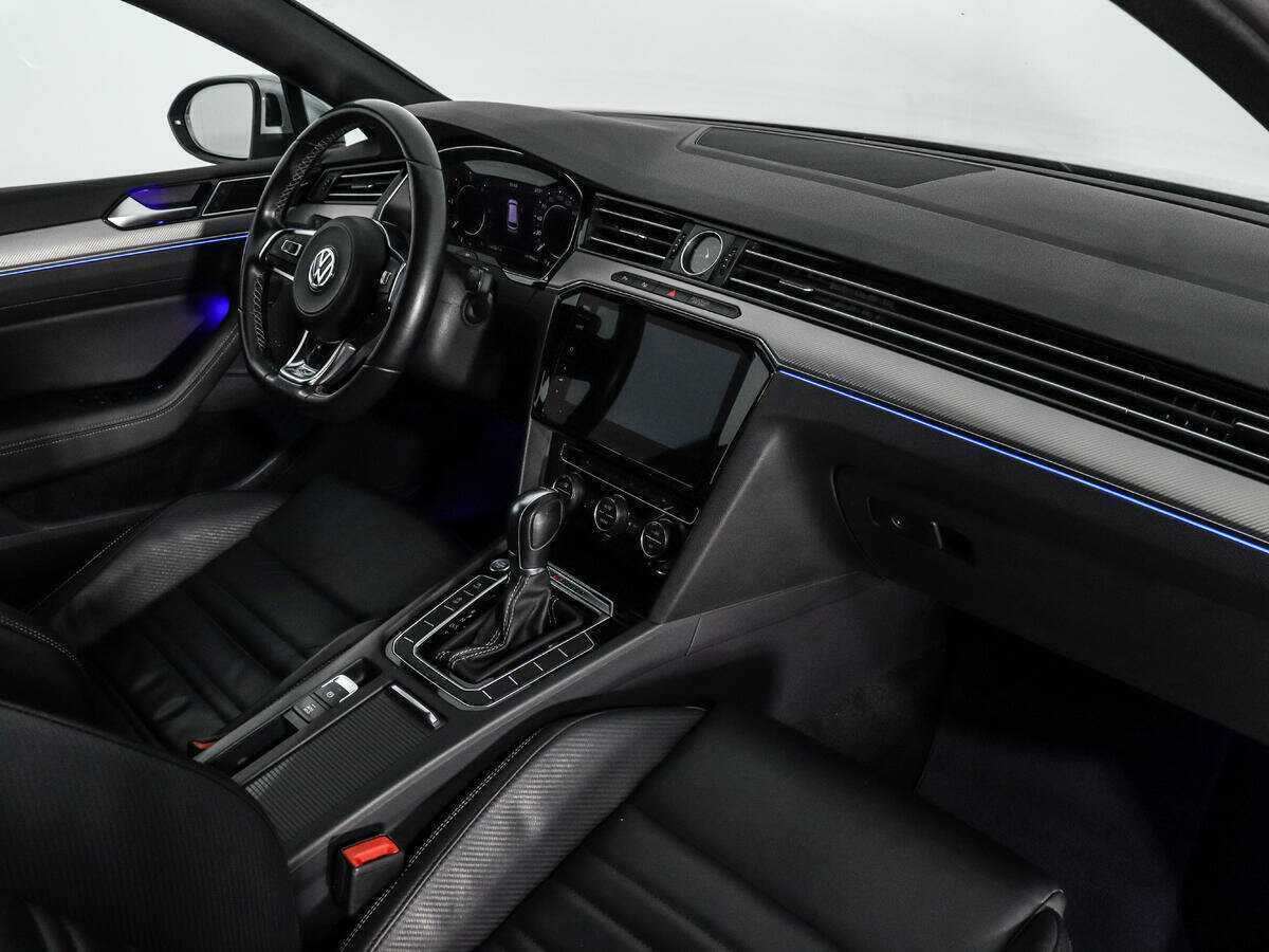 Volkswagen Passat 2019 года с пробегом. Фото: #11