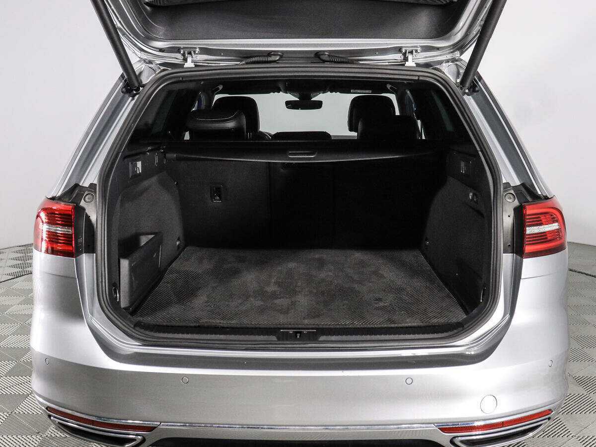 Volkswagen Passat 2019 года с пробегом. Фото: #20