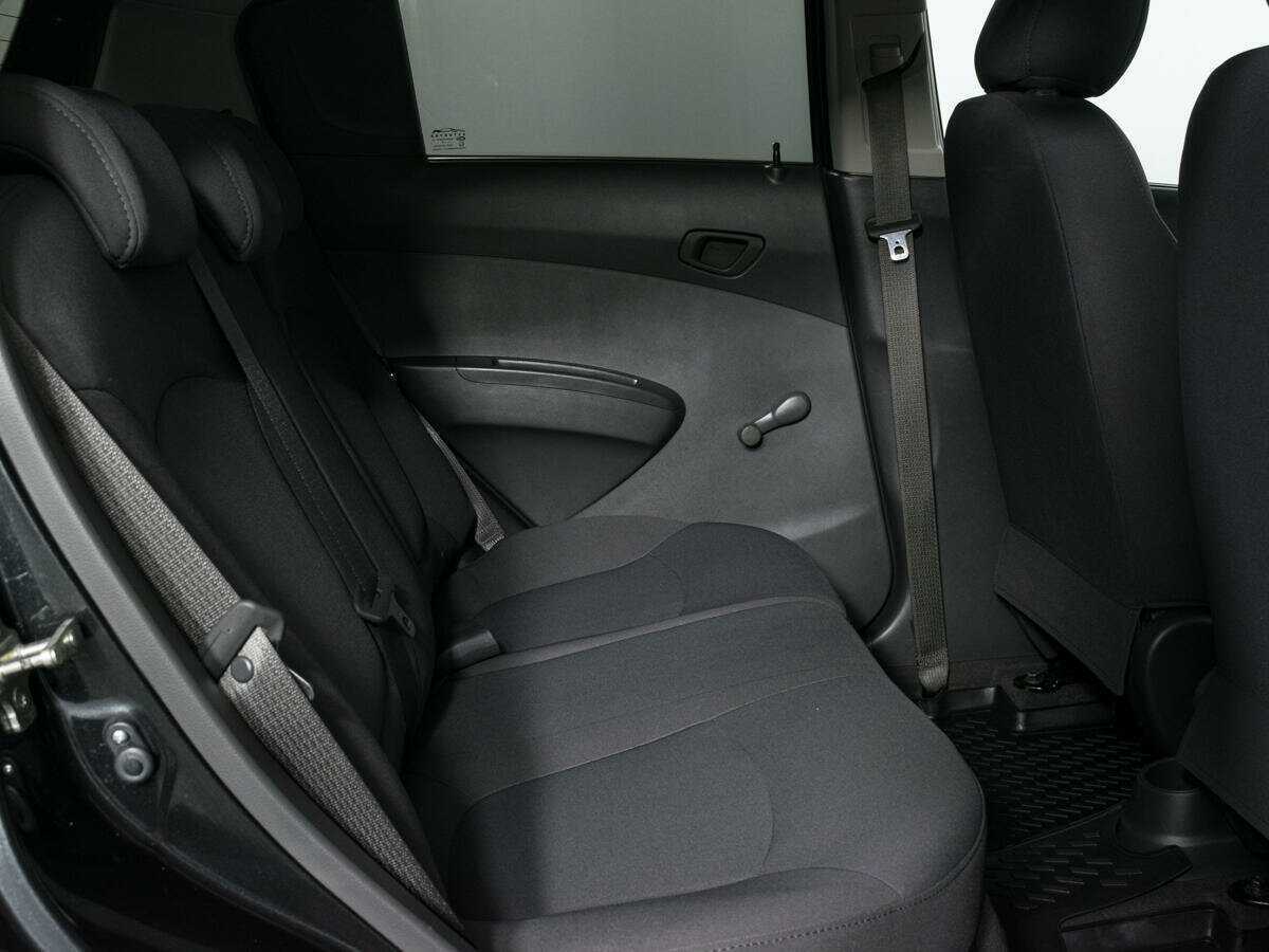 Б/У Шевроле Спарк 2013 года. Фото: #12