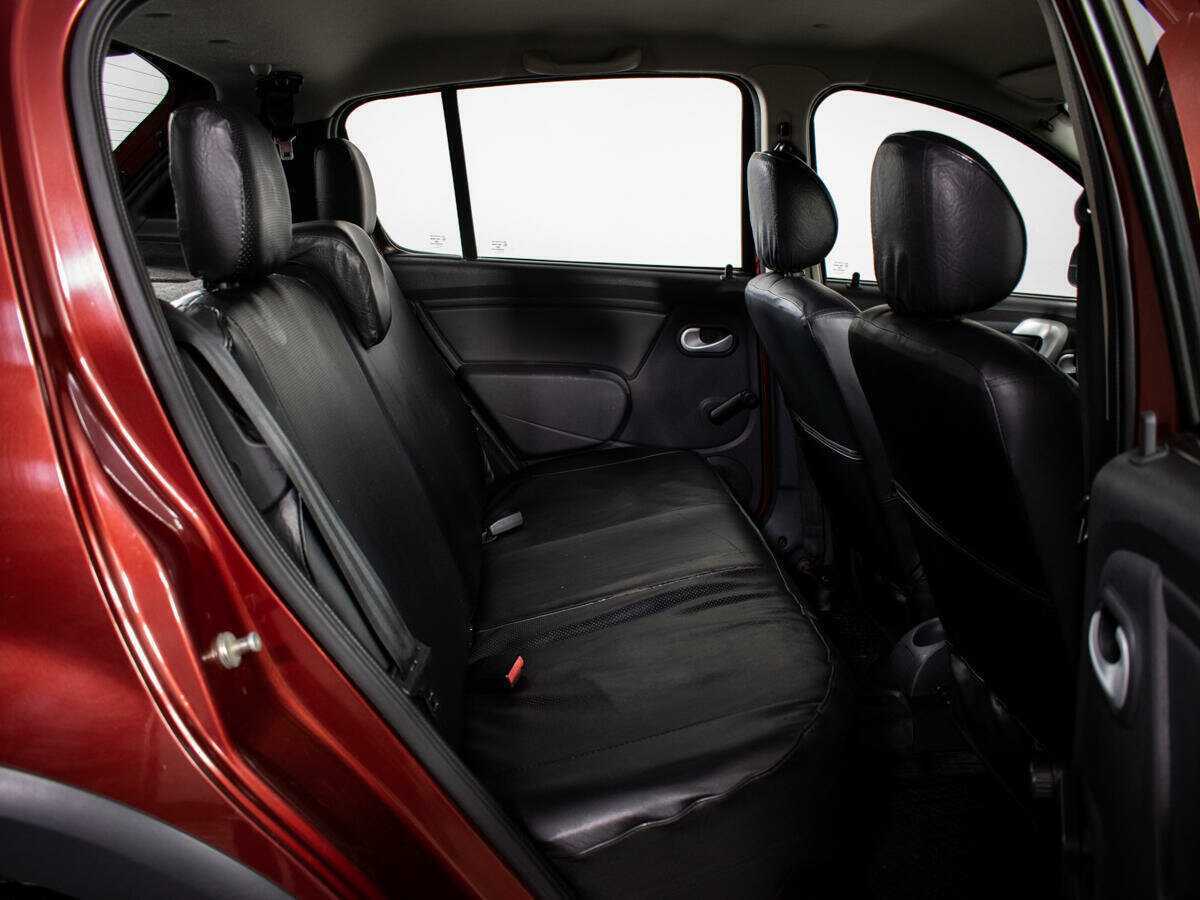 Б/У Рено Сандеро 2012 года. Фото: #9