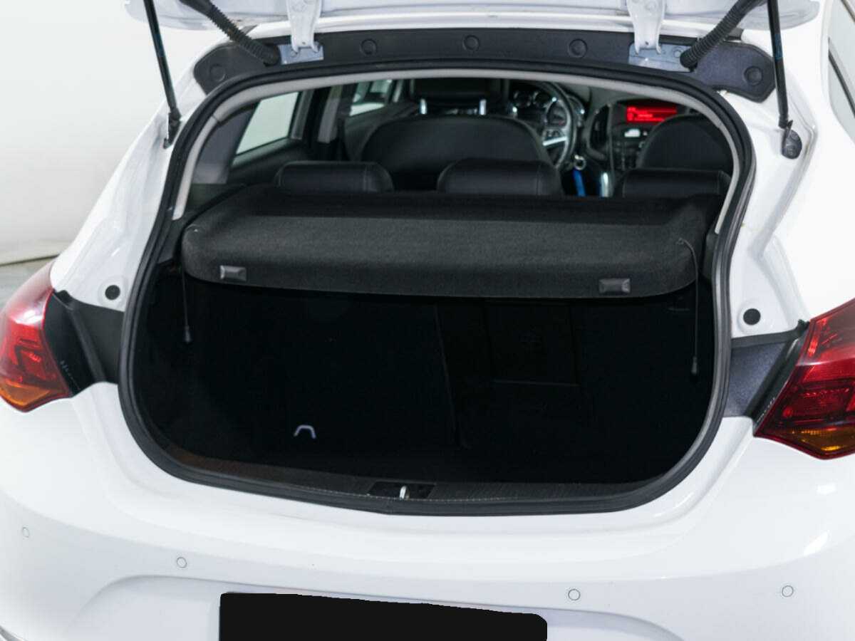 Б/У Опель Астра 2013 года. Фото: #6