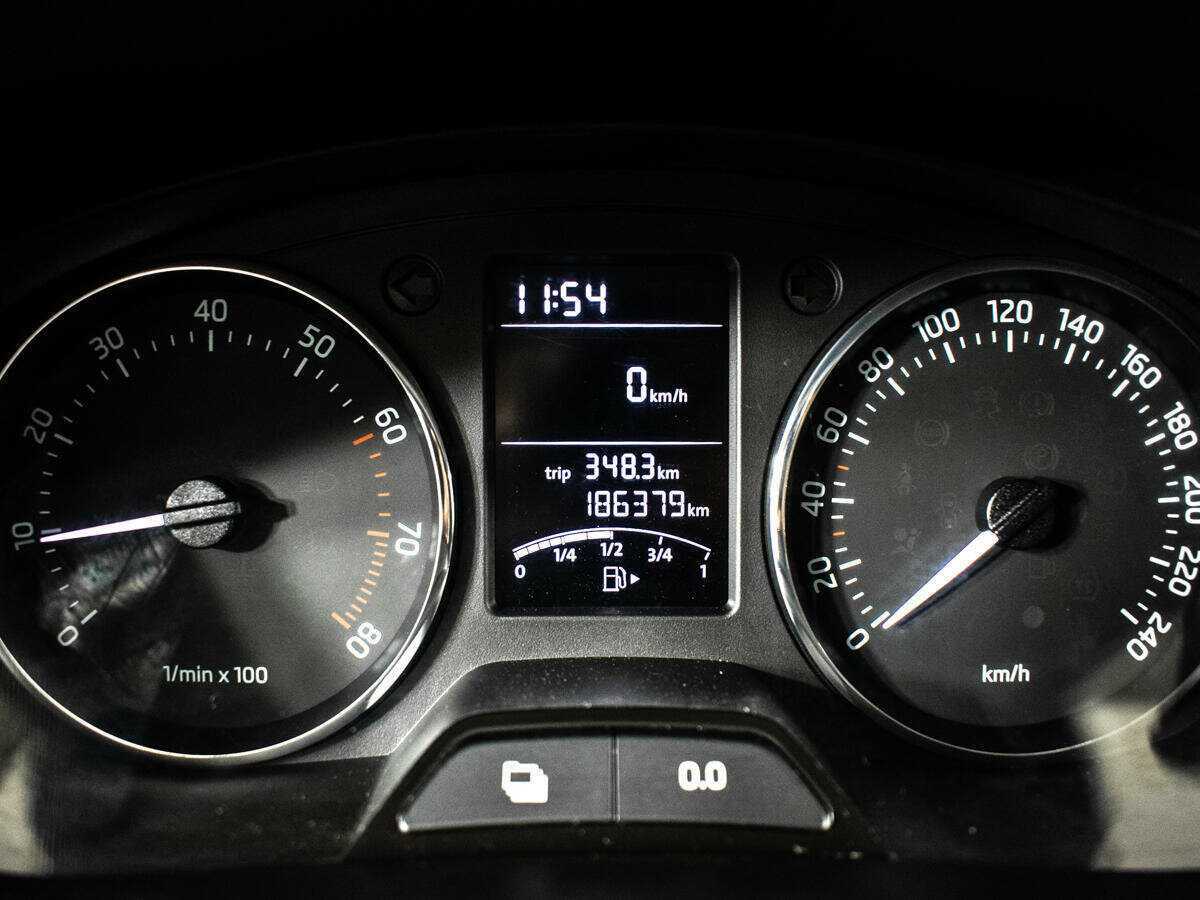 Б/У Шкода Рапид 2014 года. Фото: #10