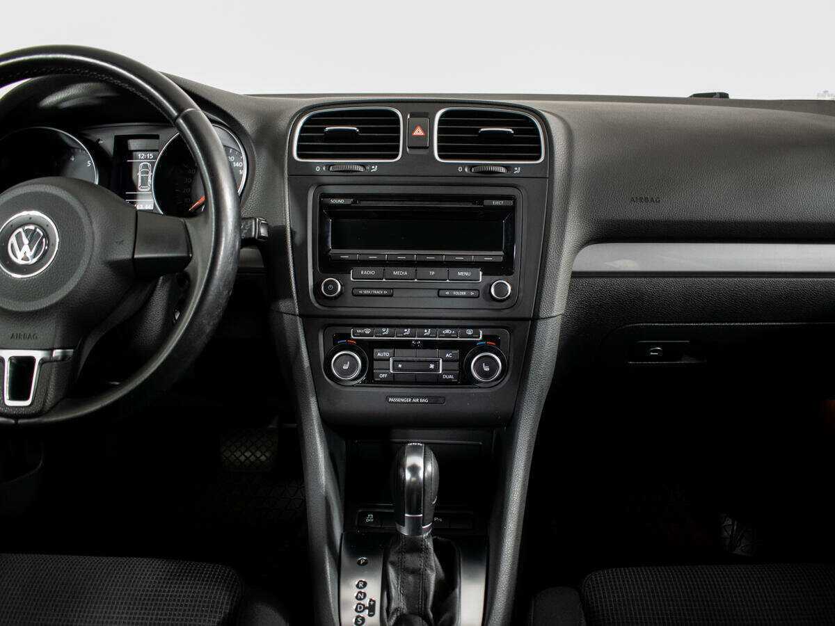 Б/У Фольксваген Гольф 2012 года. Фото: #8