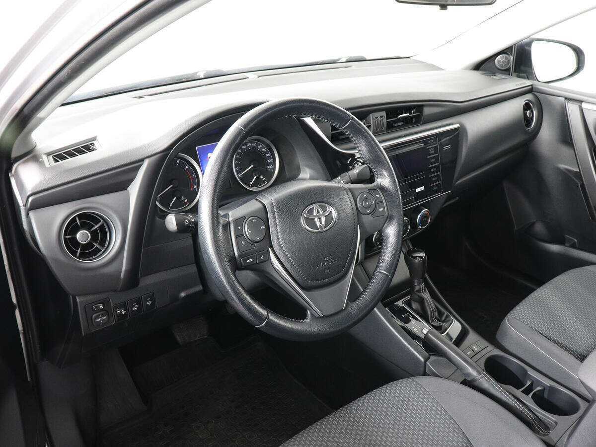 Toyota Corolla 2017 года с пробегом. Фото: #8