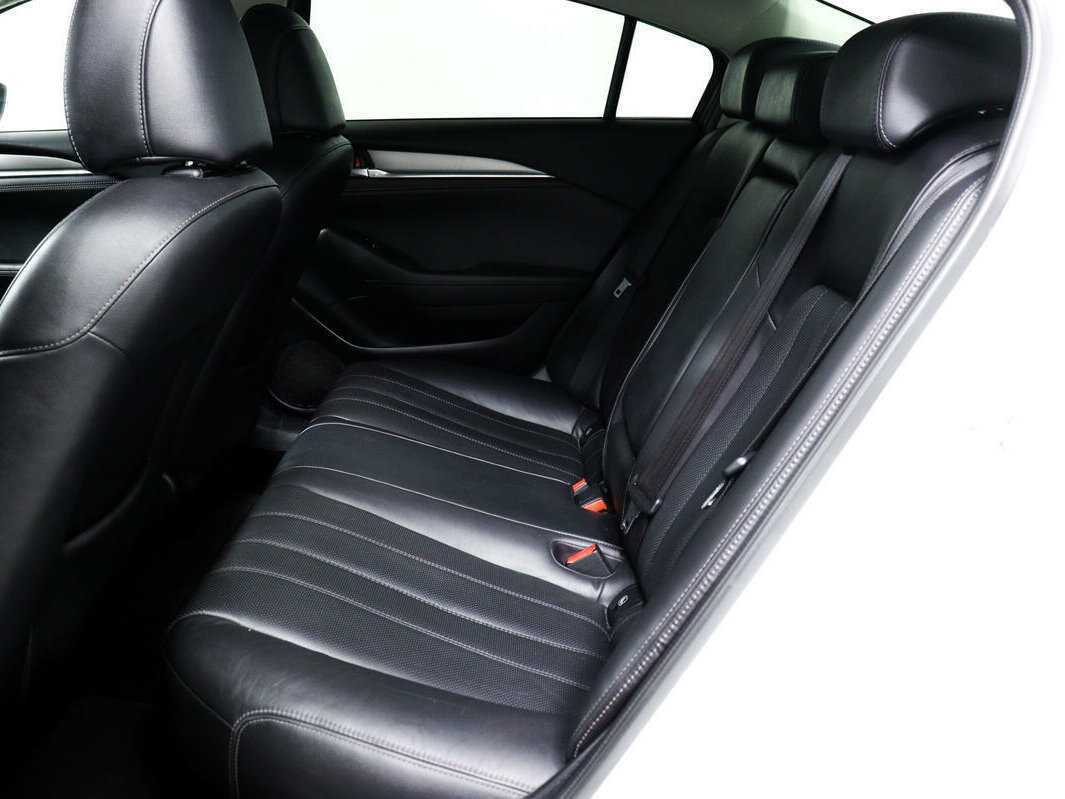 Б/У Мазда 6 2018 года. Фото: #11