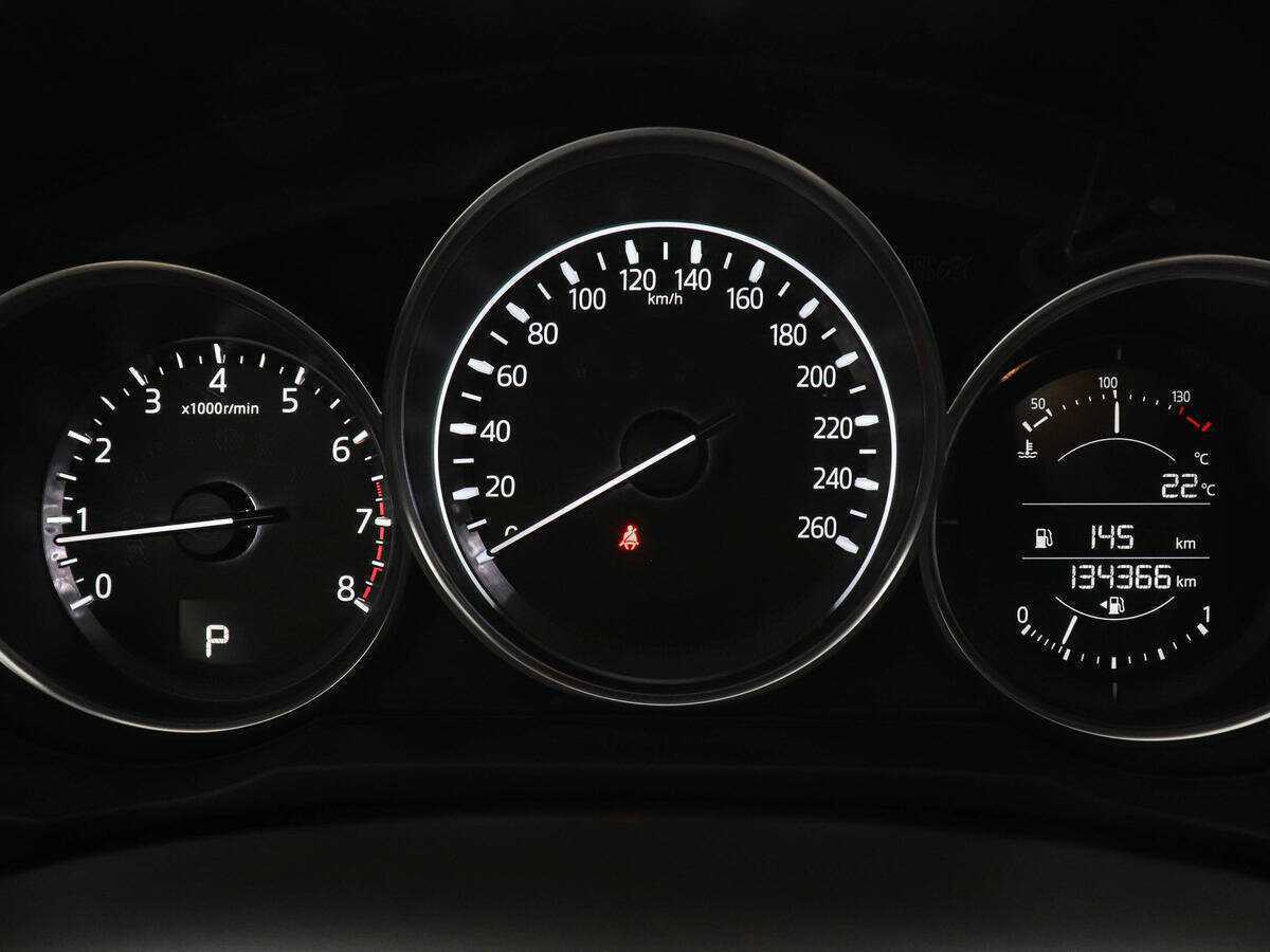 Б/У Мазда Ц-Икс-5 2017 года. Фото: #10