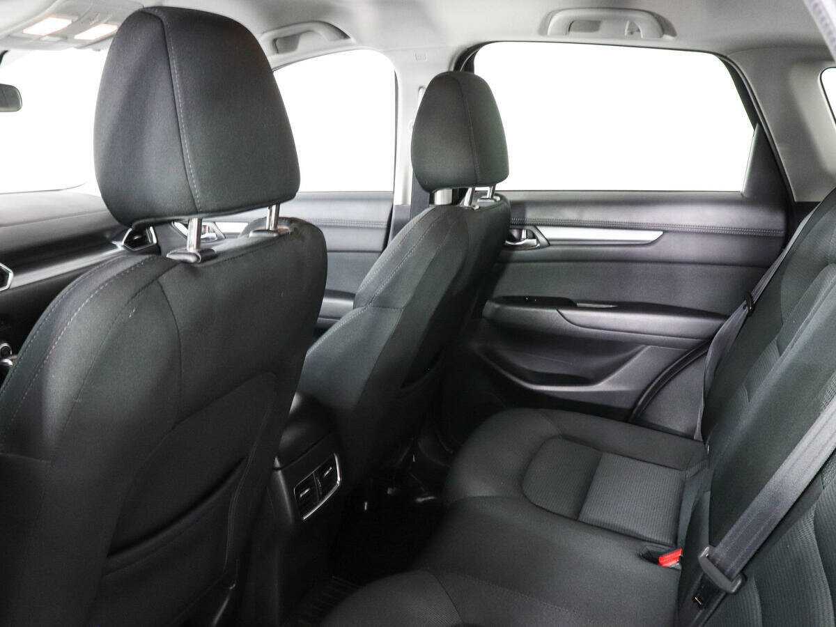 Б/У Мазда Ц-Икс-5 2017 года. Фото: #11