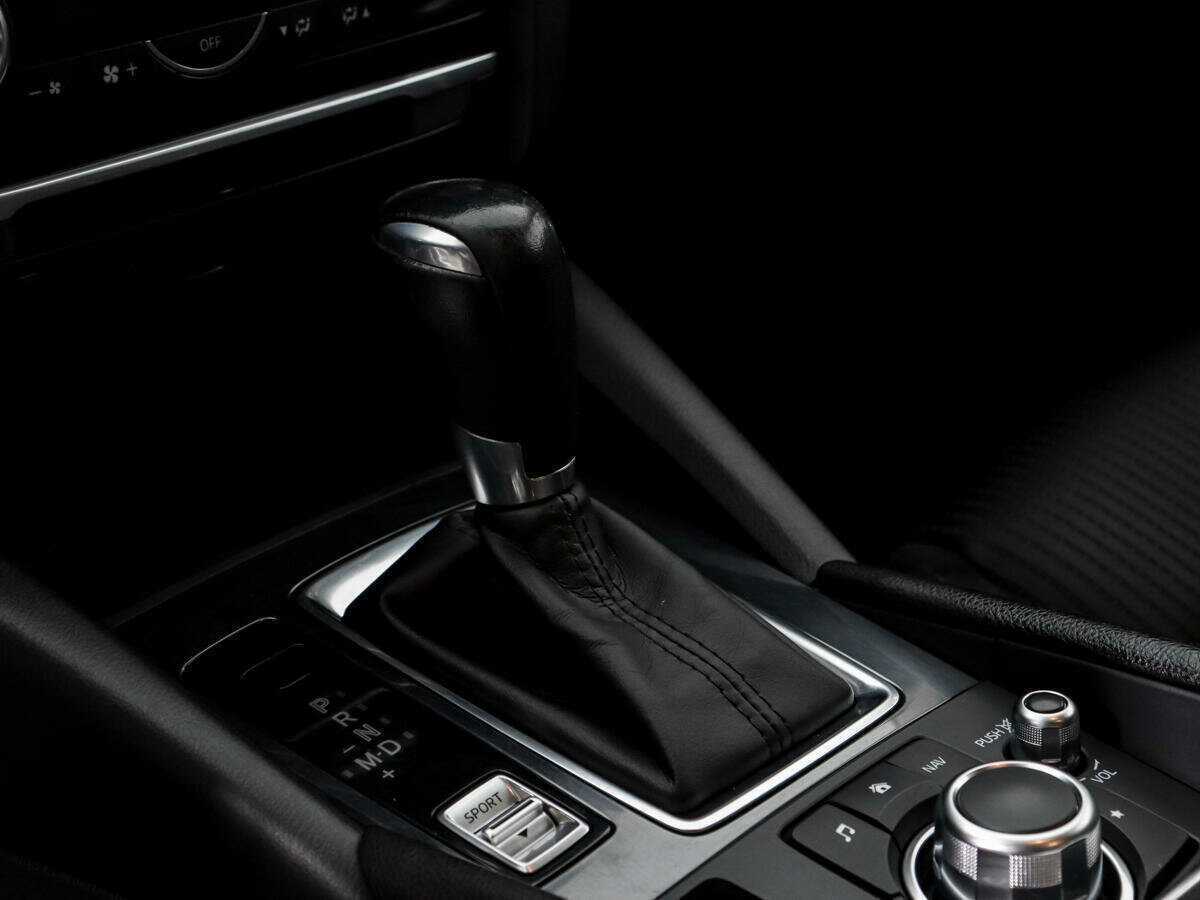 Б/У Мазда 6 2017 года. Фото: #14