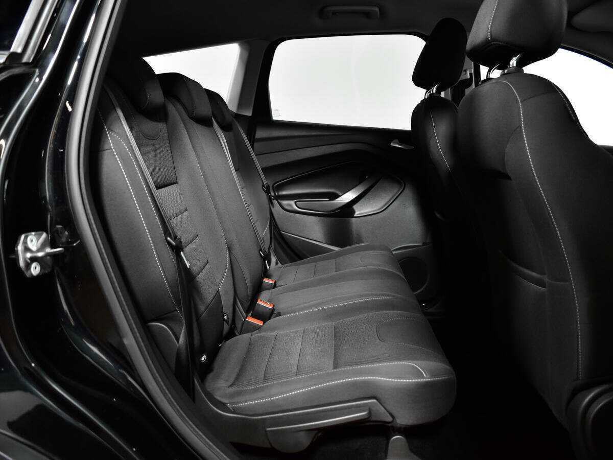 Б/У Форд Куга 2015 года. Фото: #9