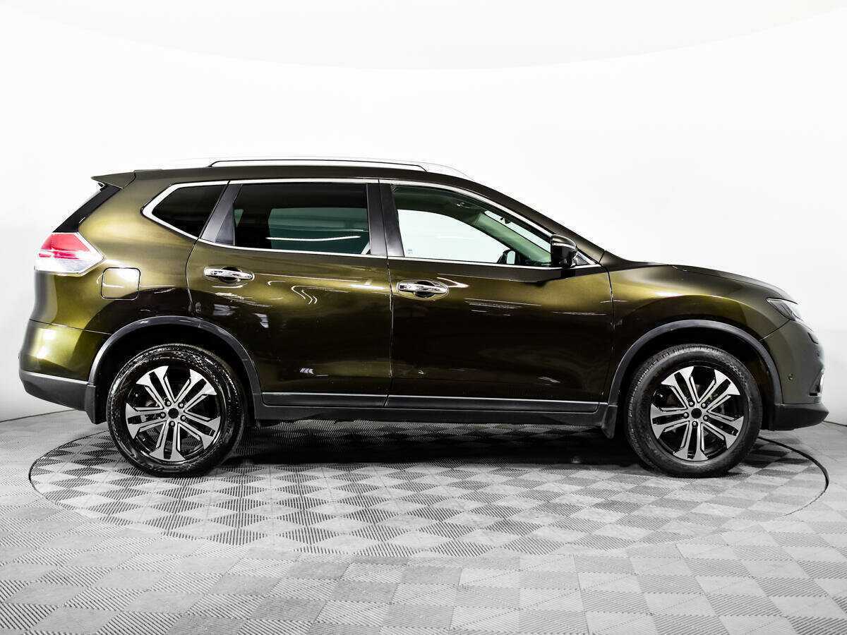 Б/У Ниссан Икс-Трейл 2018 года. Фото: #3