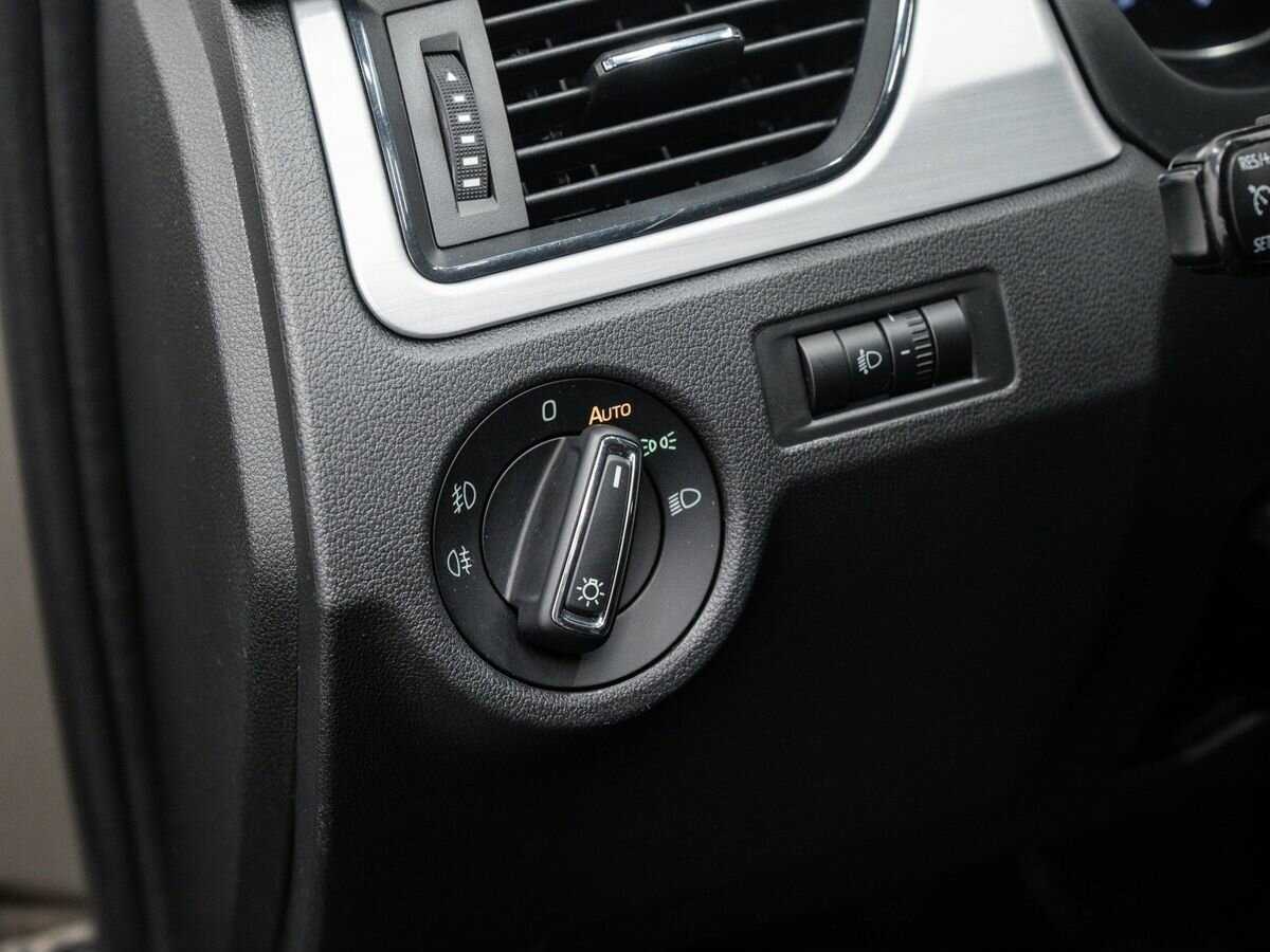 Б/У Шкода Рапид 2019 года. Фото: #16