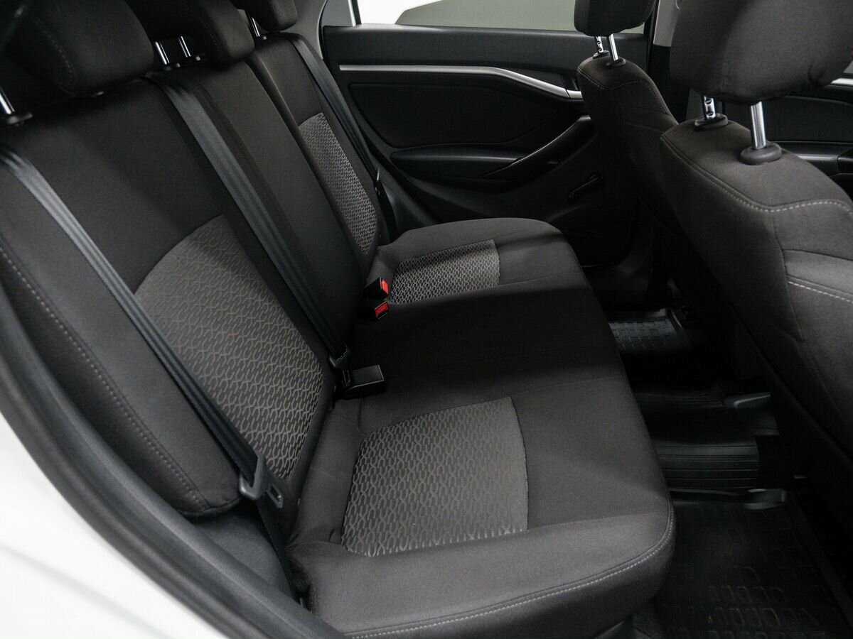 Lada (ВАЗ) Vesta 2017 года с пробегом. Фото: #9