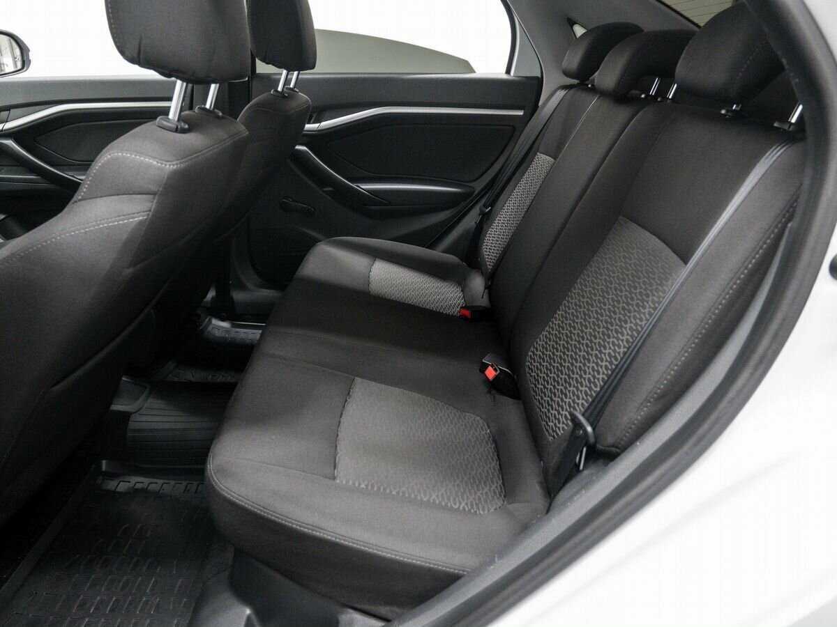 Lada (ВАЗ) Vesta 2017 года с пробегом. Фото: #12