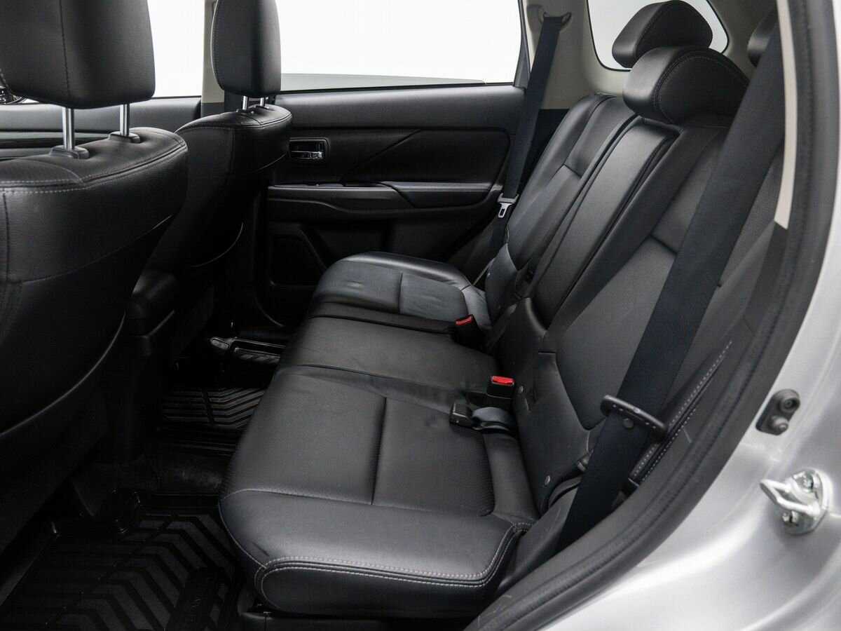 Mitsubishi Outlander 2018 года с пробегом. Фото: #12