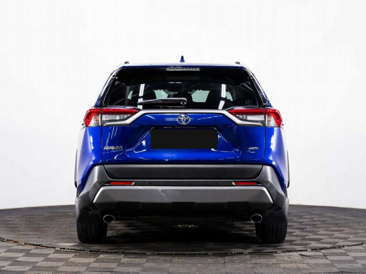 Toyota RAV4 2021 года с пробегом. Фото: #4