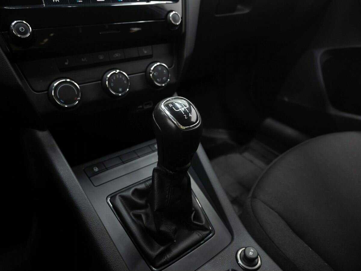 Б/У Шкода Октавия 2019 года. Фото: #18