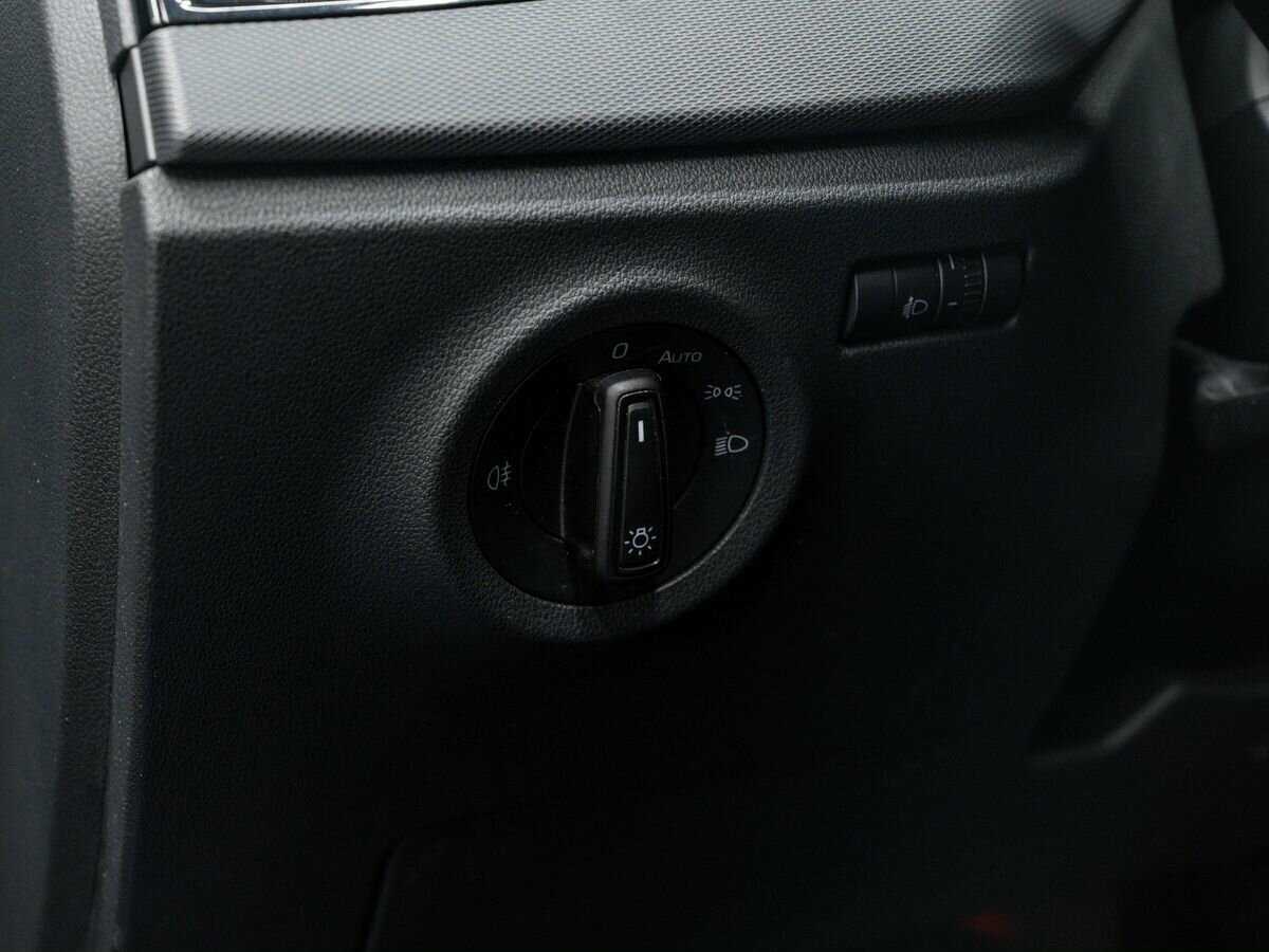 Б/У Шкода Рапид 2021 года. Фото: #16