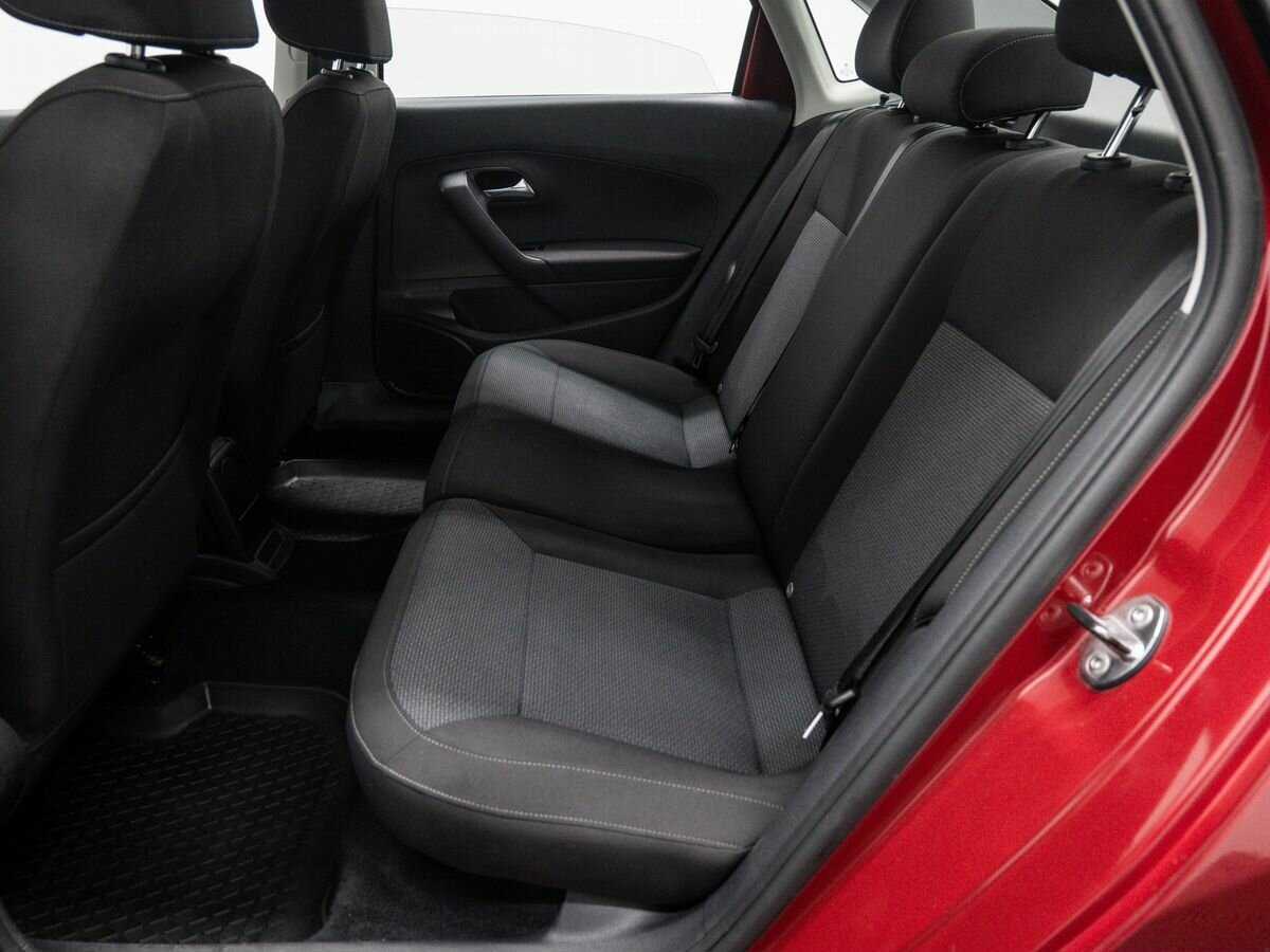 Б/У Фольксваген Поло 2017 года. Фото: #9