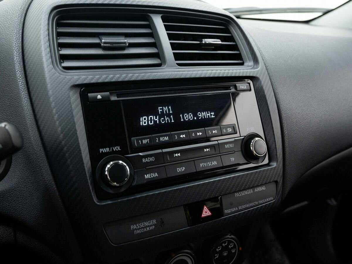 Б/У Митсубиши АС-Икс 2018 года. Фото: #18