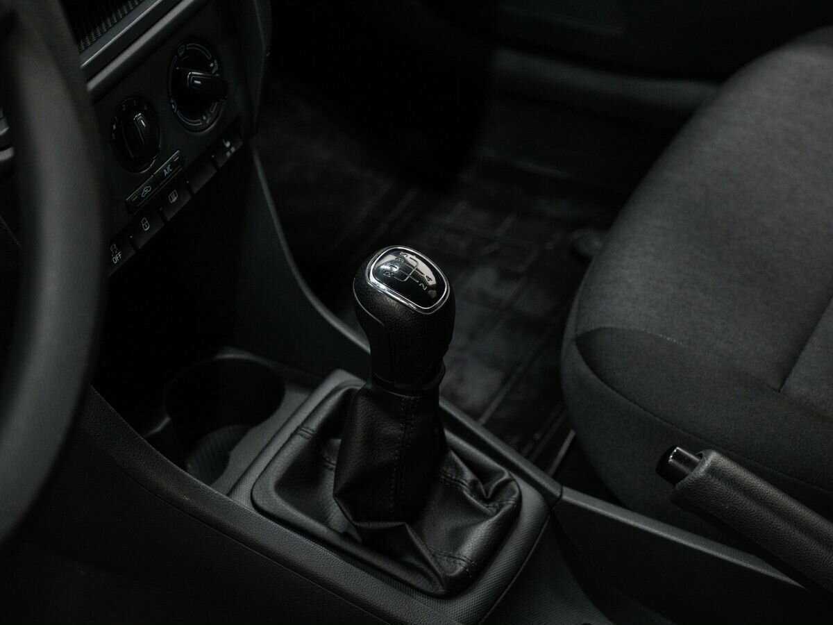 Б/У Шкода Рапид 2017 года. Фото: #17