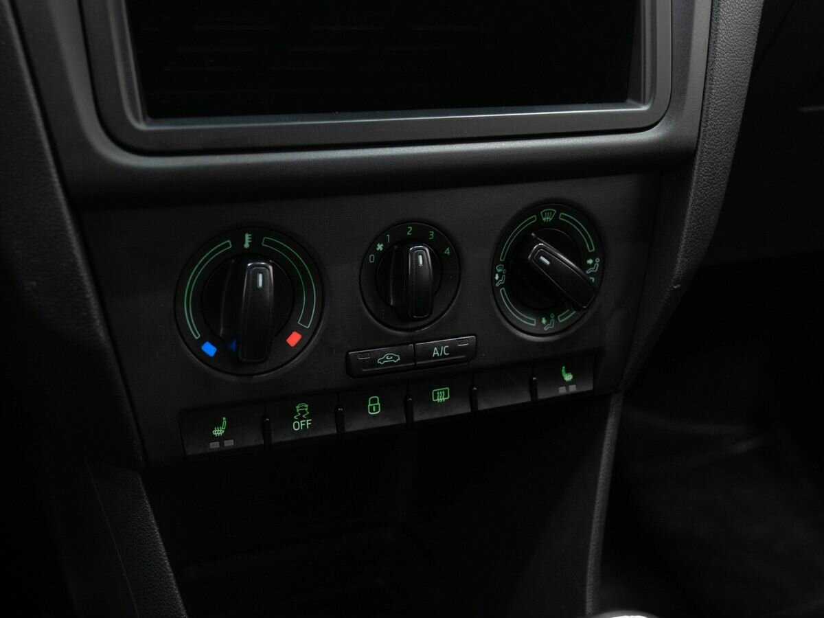 Б/У Шкода Рапид 2017 года. Фото: #18