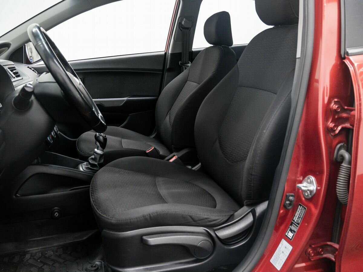 Б/У Киа Рио 2016 года. Фото: #13