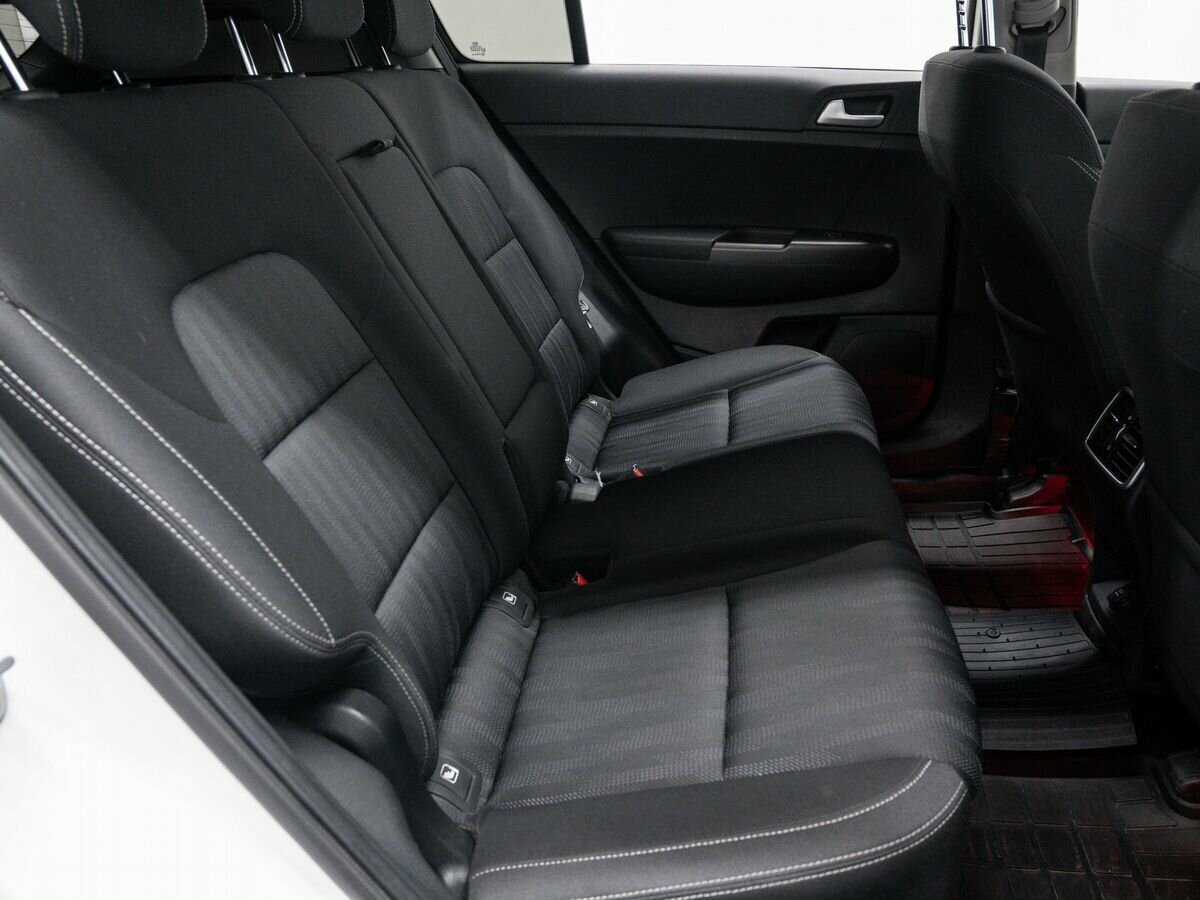 Б/У Киа Спортейдж 2020 года. Фото: #9