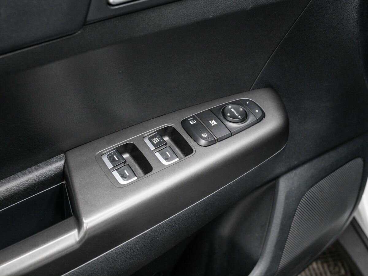 Б/У Киа Спортейдж 2020 года. Фото: #13