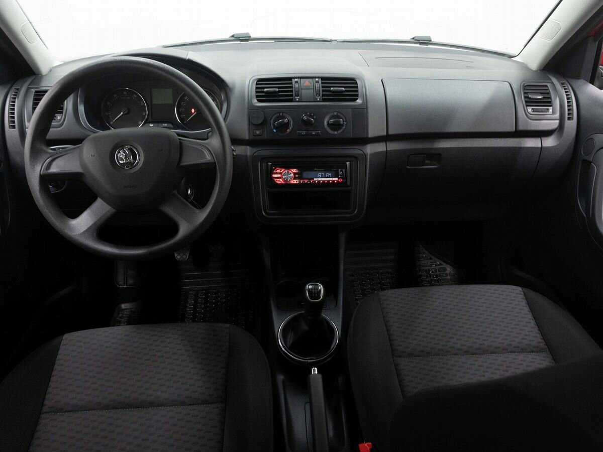 Б/У Шкода Фабия 2013 года. Фото: #13