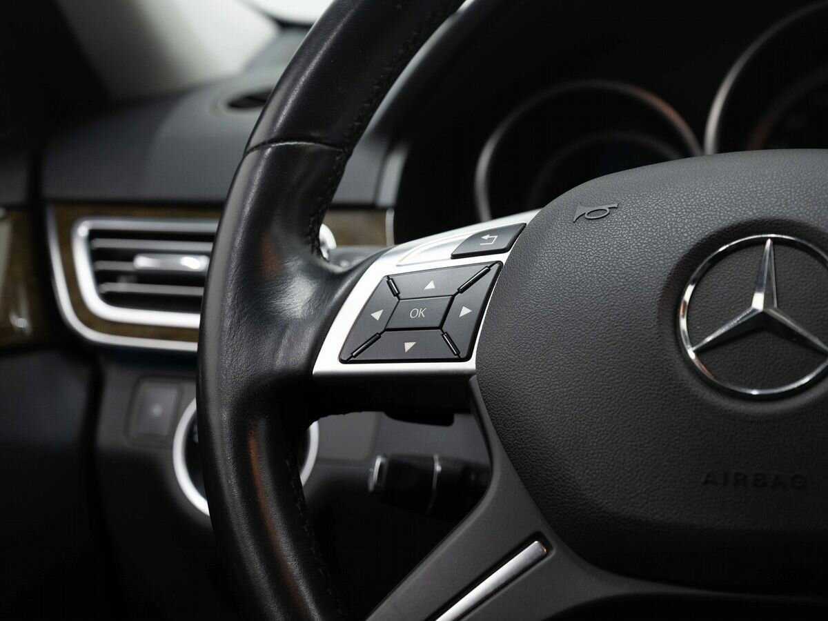 Mercedes-Benz E-Класс 2015 года с пробегом. Фото: #17