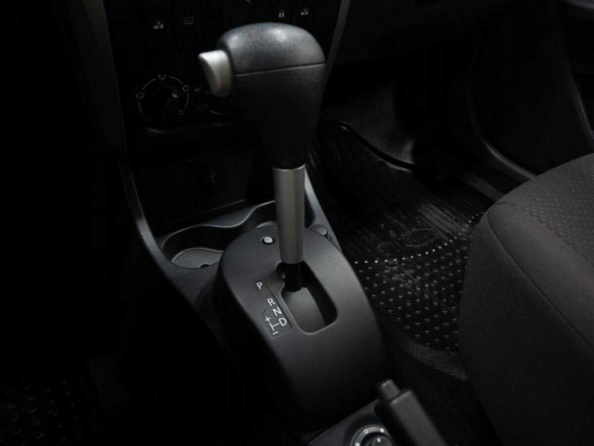 Б/У Ниссан Альмера 2013 года. Фото: #19