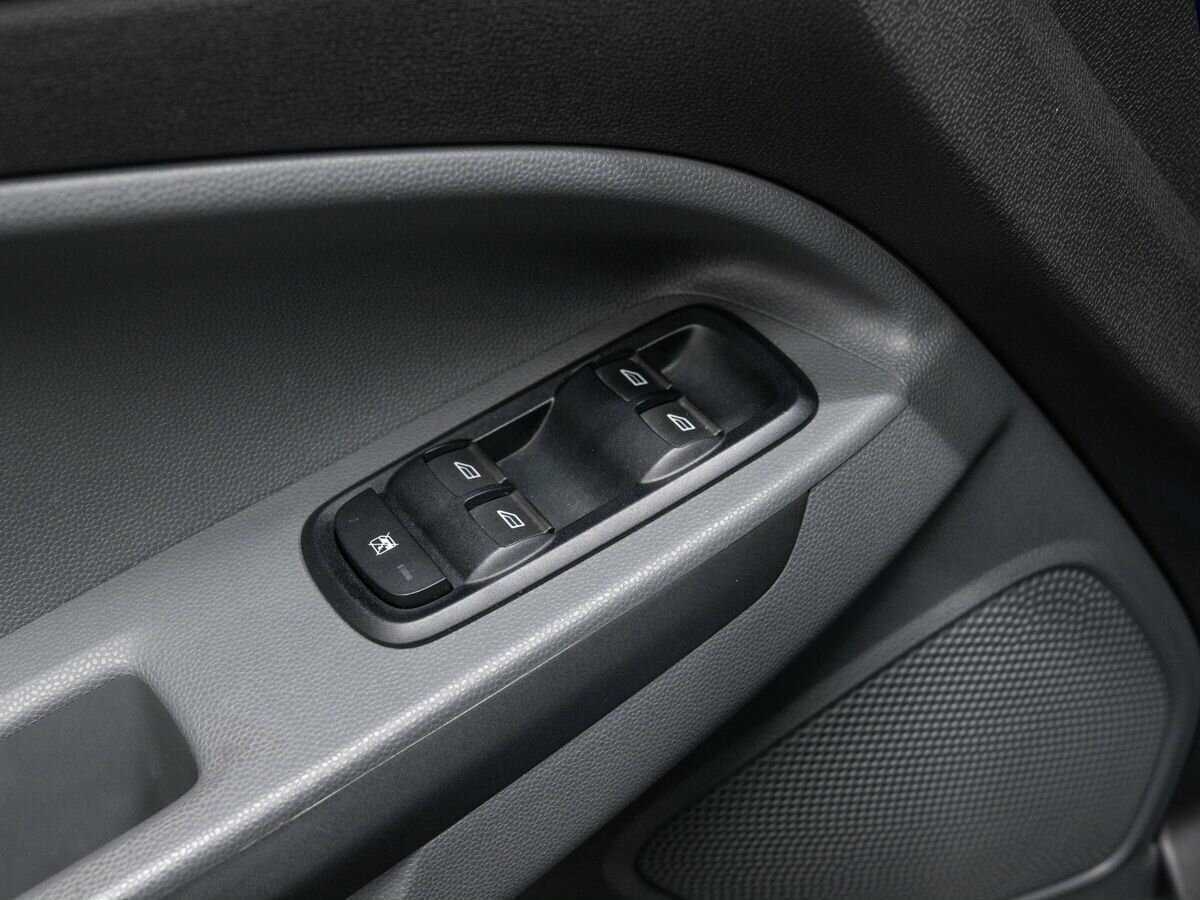 Б/У Форд ЭкоСпорт 2016 года. Фото: #15