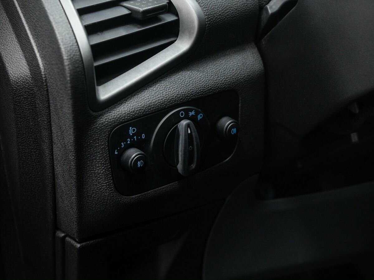 Б/У Форд ЭкоСпорт 2016 года. Фото: #16