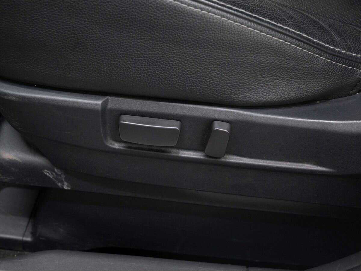 Б/У Митсубиши Оутлэндер 2016 года. Фото: #20