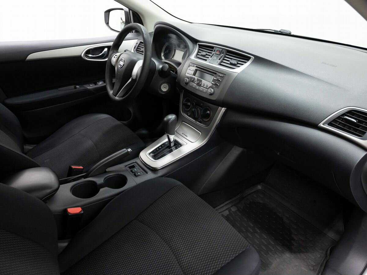 Б/У Ниссан Сентра 2015 года. Фото: #12