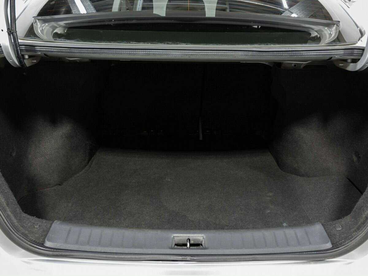 Б/У Ниссан Сентра 2015 года. Фото: #19