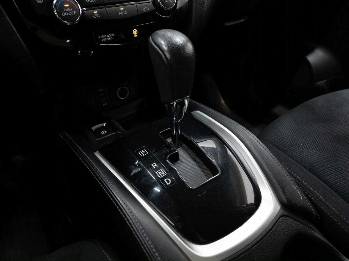 Б/У Ниссан Икс-Трейл 2016 года. Фото: #22