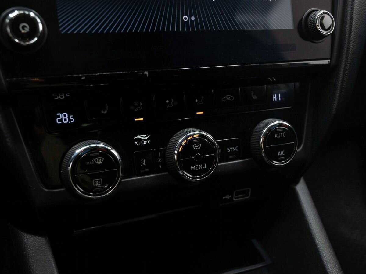 Б/У Шкода Октавия 2019 года. Фото: #20