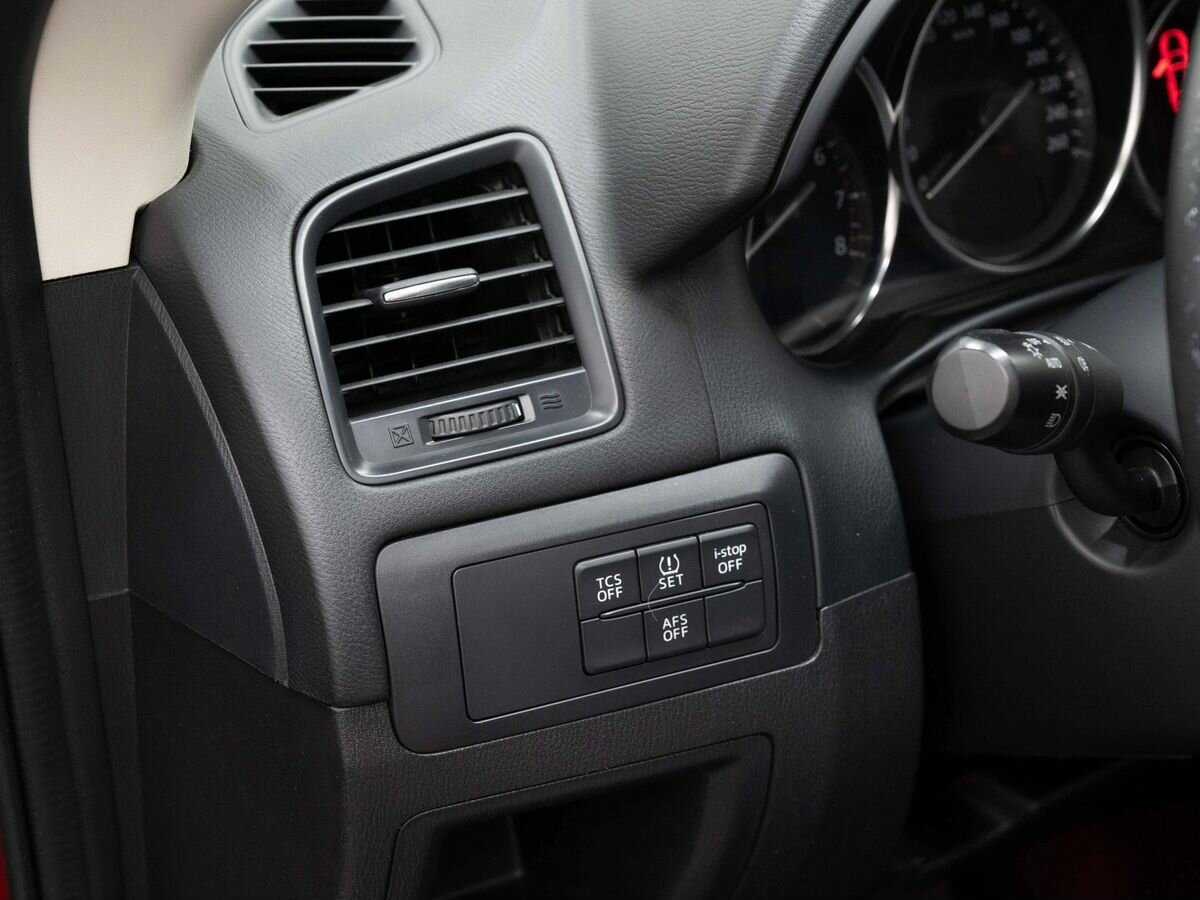 Б/У Мазда Ц-Икс-5 2015 года. Фото: #20