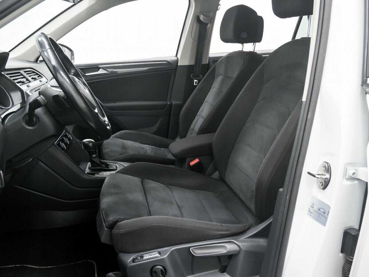 Б/У Фольксваген Тигуан 2017 года. Фото: #15