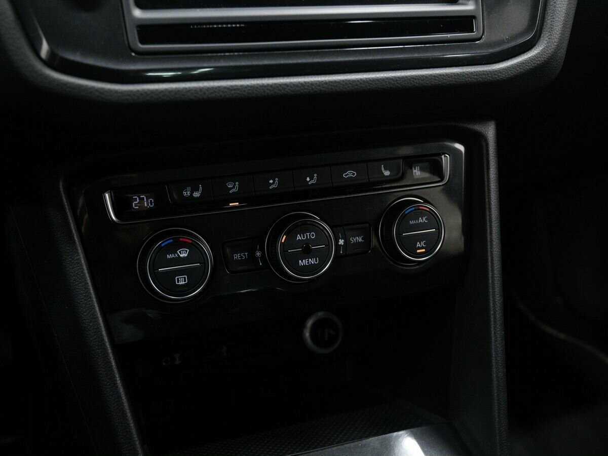 Б/У Фольксваген Тигуан 2017 года. Фото: #19