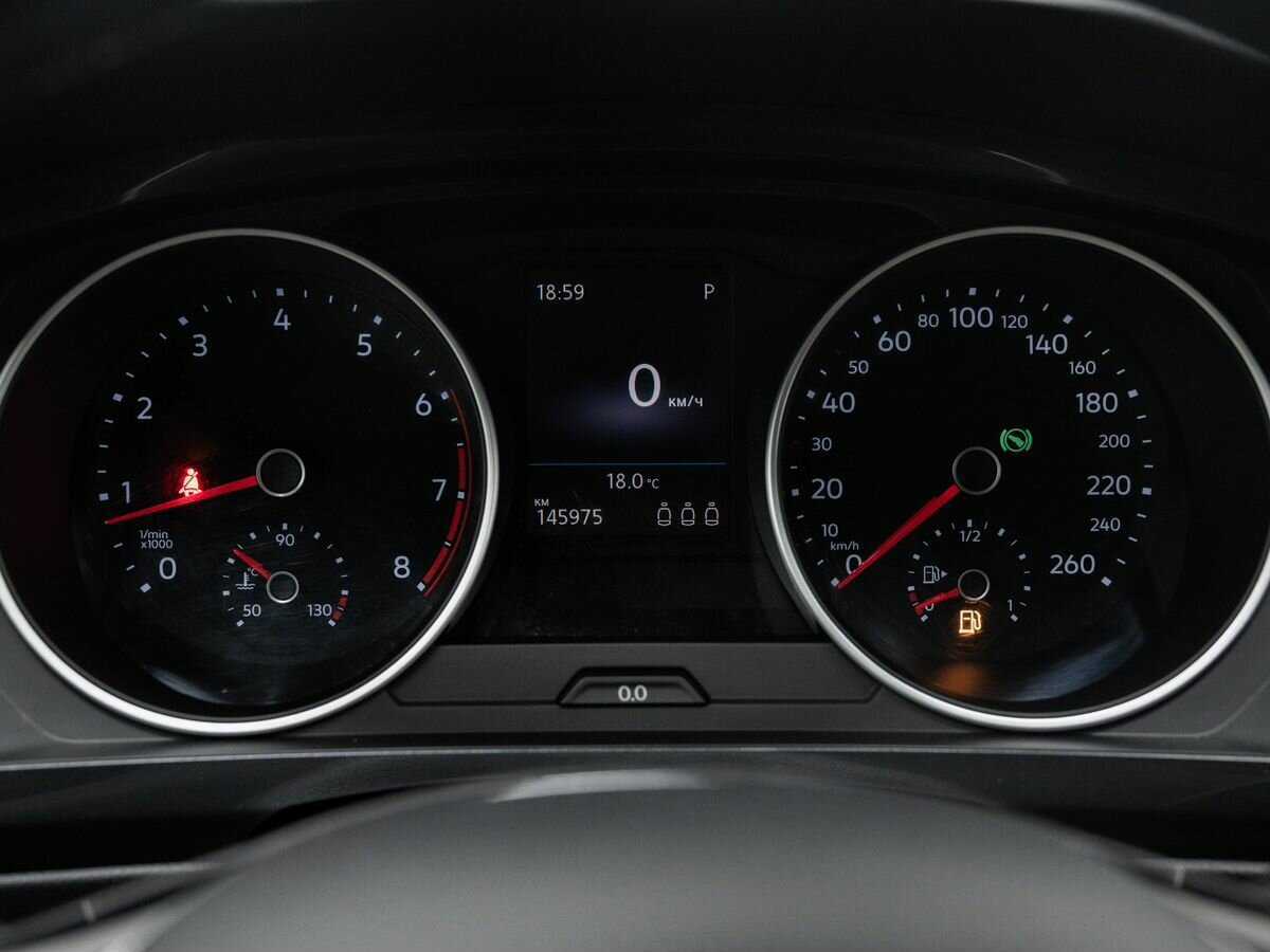 Б/У Фольксваген Тигуан 2017 года. Фото: #21