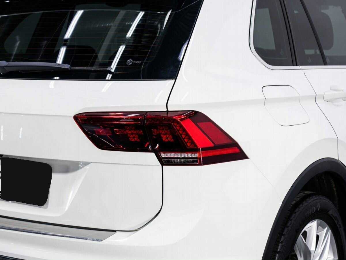 Б/У Фольксваген Тигуан 2018 года. Фото: #25