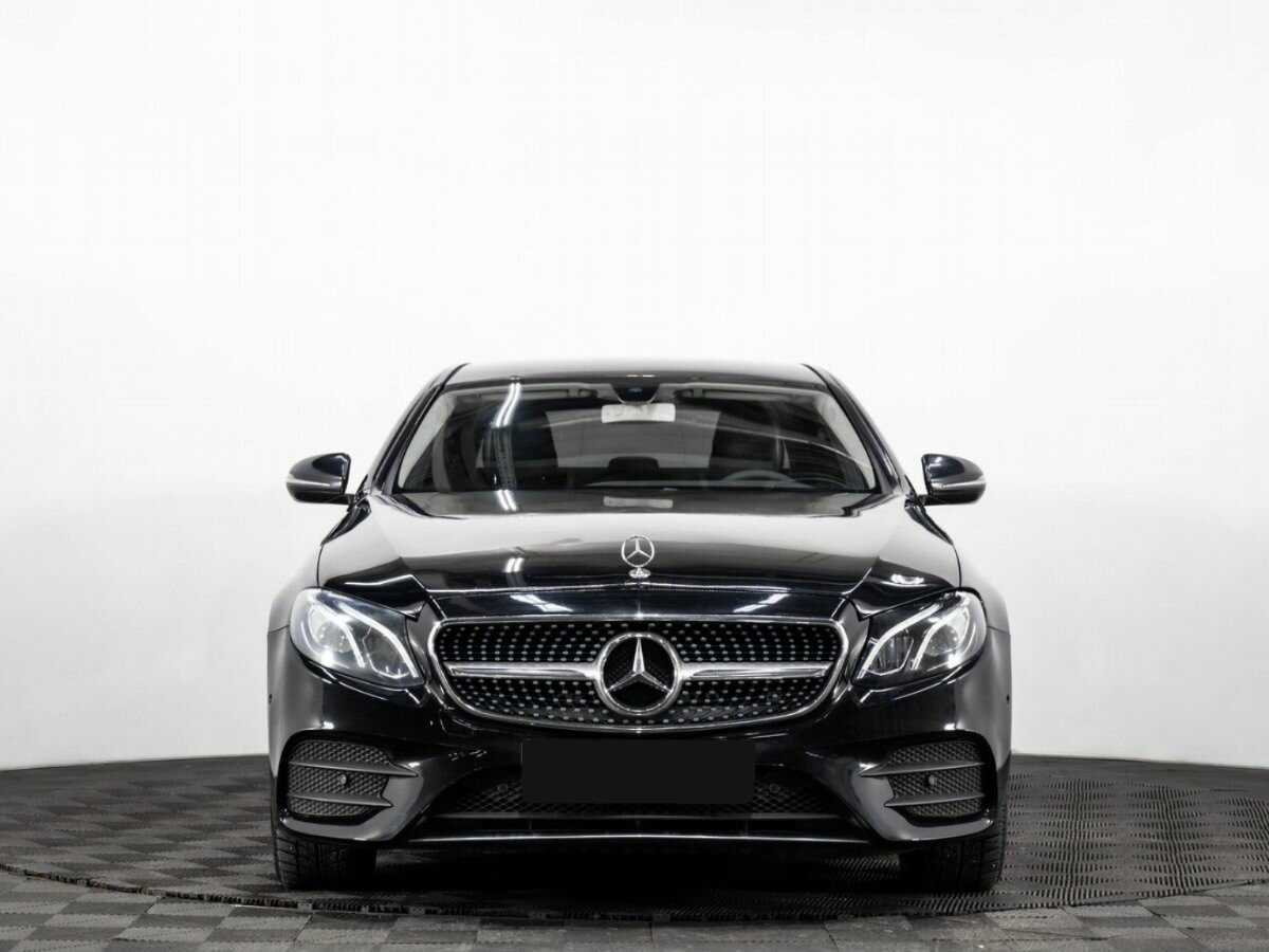 Mercedes-Benz E-Класс 2019 года с пробегом. Фото: #1