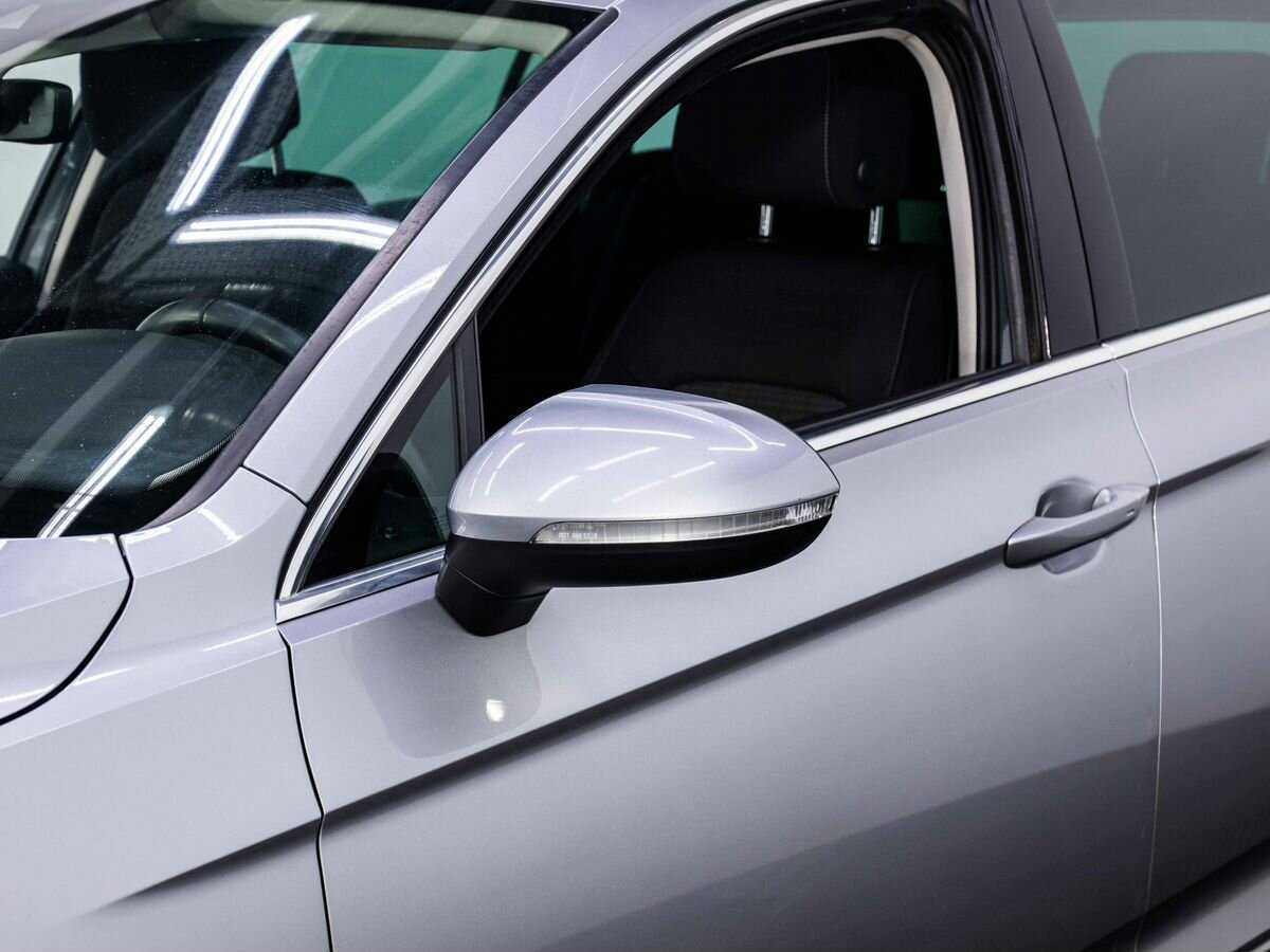 Б/У Фольксваген Пассат 2020 года. Фото: #6